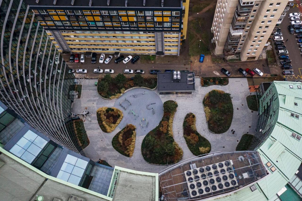 Brand New James Bond City Center VNO Extérieur photo
