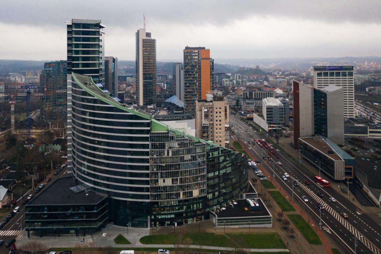 Brand New James Bond City Center VNO Extérieur photo